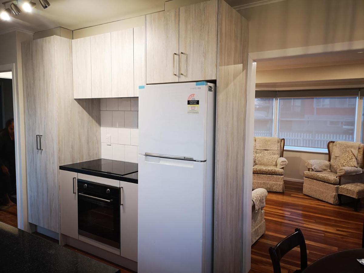 Cheerful 4 Bedroom Holiday Home Rotorua Exterior photo