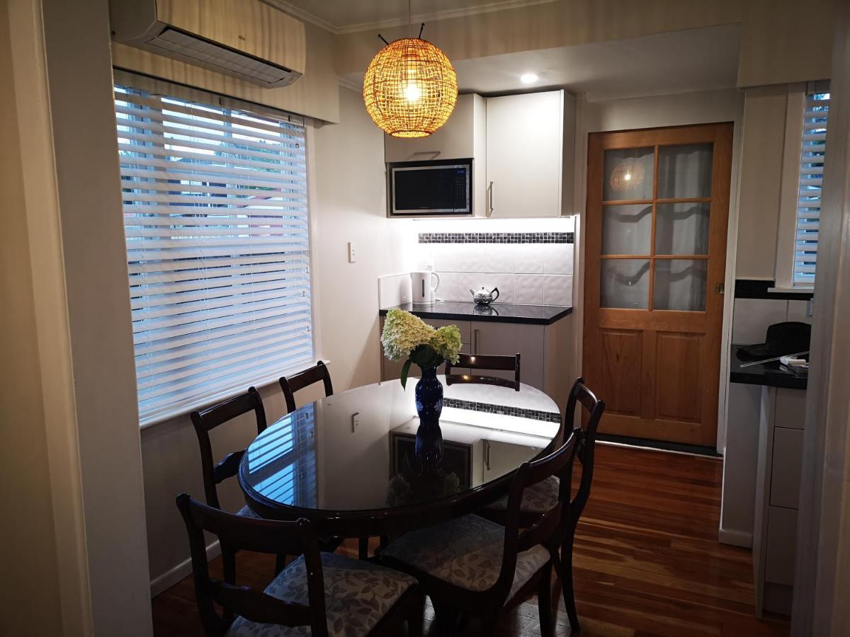 Cheerful 4 Bedroom Holiday Home Rotorua Exterior photo